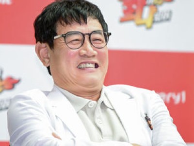 이경규가 MC하는 신규 예능 모-던인물사 미스터.리 첫 방송