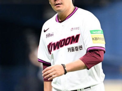 안우진 부상에 책임졌던 정찬헌 코치가 다시 키움 코치로 복귀