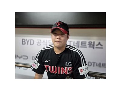 함덕주 세이브 기록으로 KBO 최악의 불명예 기록 막아내다