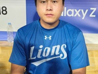 이승엽 10년 만에 프로 데뷔전에서 투런 홈런